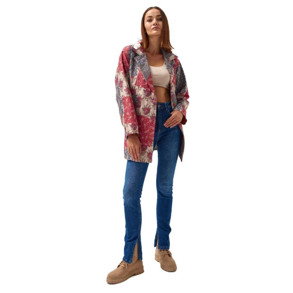 Renkli Etnik Desenli Kapitone Oversize Ceket – Her Mevsim Şık ve Rahat